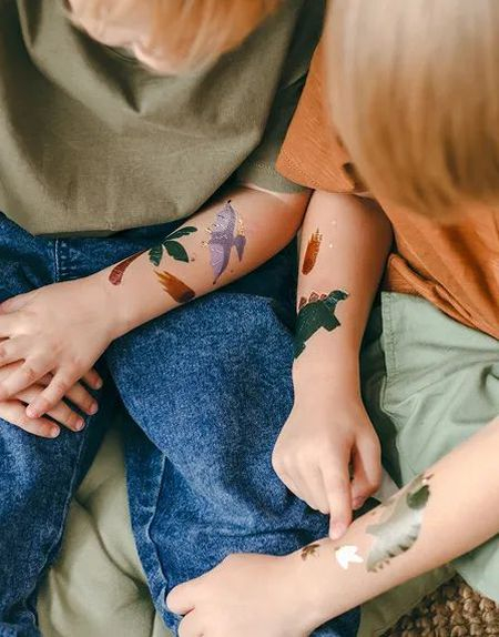 Temporära Dinosaurietatueringar