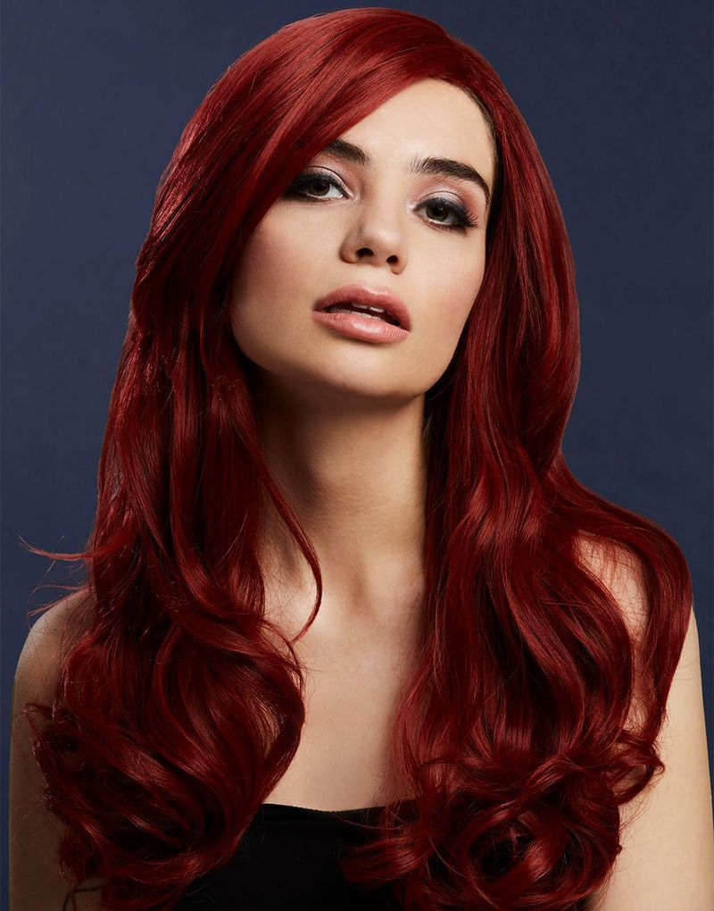 Khloe Deluxe Wig - Kan Styles! - Rubinrød Peruk med Vågor